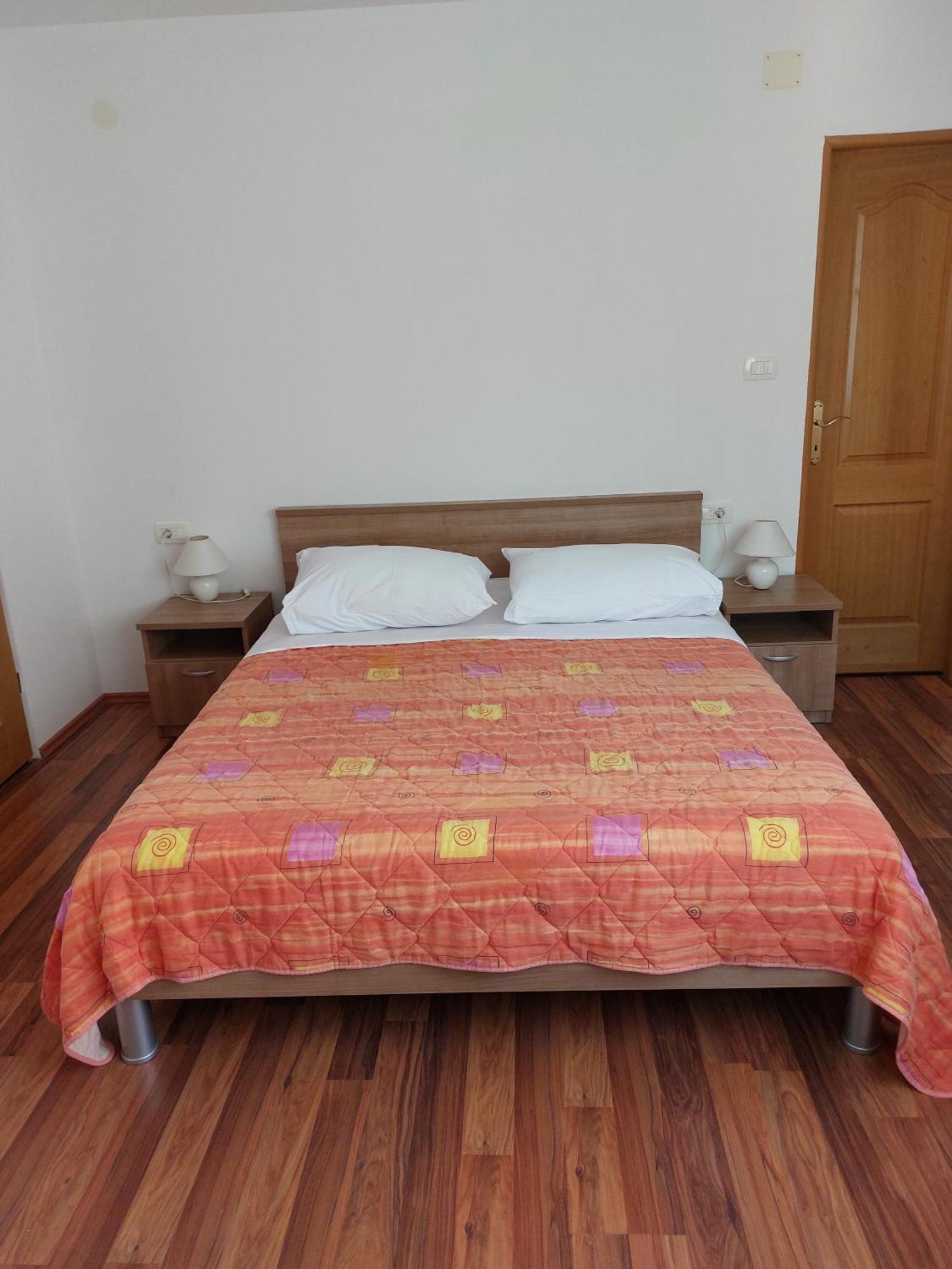 Apartments Palit Rab Town Extérieur photo