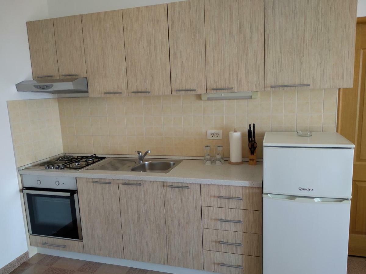 Apartments Palit Rab Town Extérieur photo